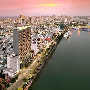 https://wink-hotel-danang-riverside.hotelsofhoian.com