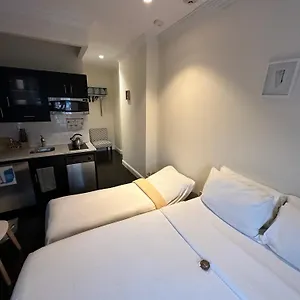 east-village-hotel.us-newyorkcity.com/